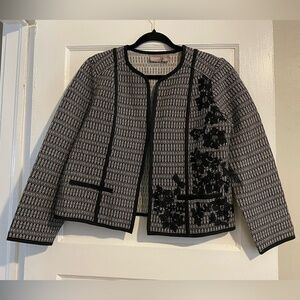 Chico’s Black and White Floral Embroidery Patterned Open Jacket Blazer